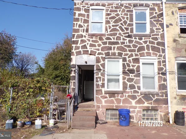 323 Mount Vernon St, Camden, NJ 08103