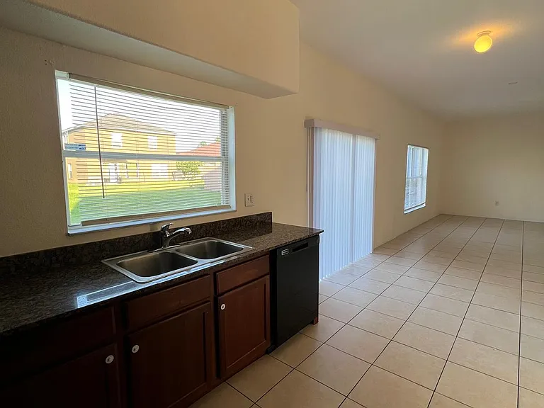 3986 Rollingsford Cir — Photo 35