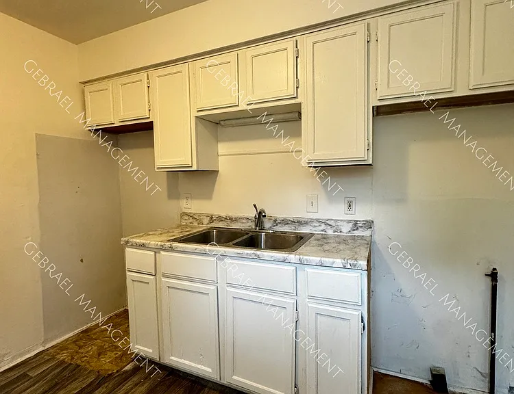 3123 Bennett Ave — Photo 8