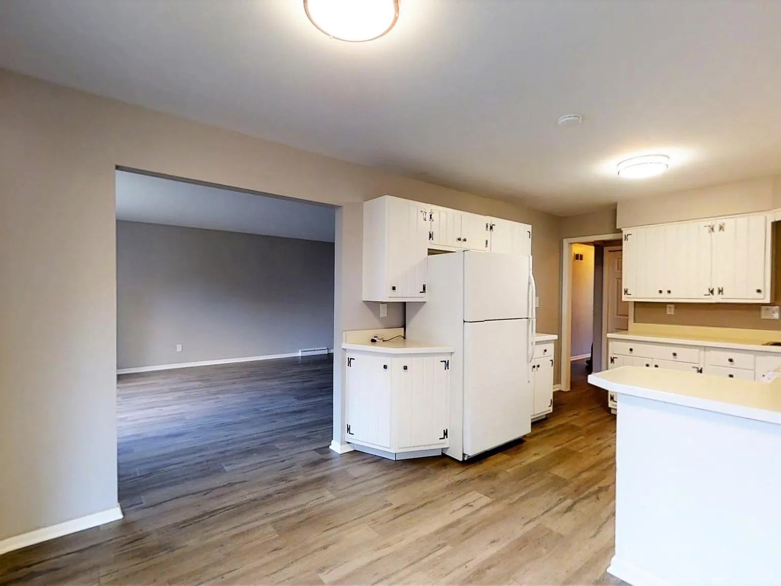2 bed, 1250 sqft, $1,995 — Photo 4