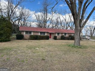 6910 Blocker Rd, Glennville, GA 30427