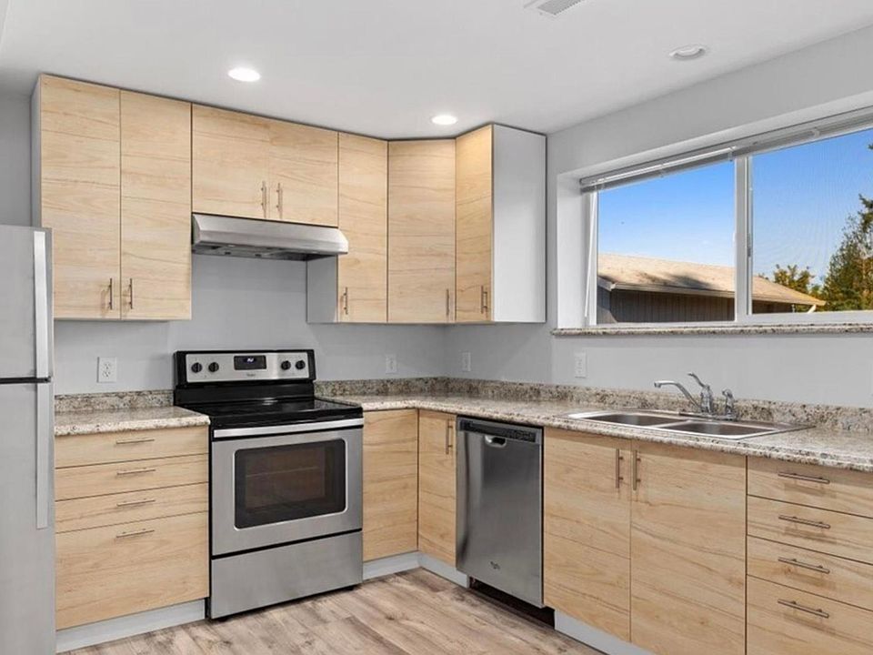 1st image of 20313 87th Ave SE Unit 2