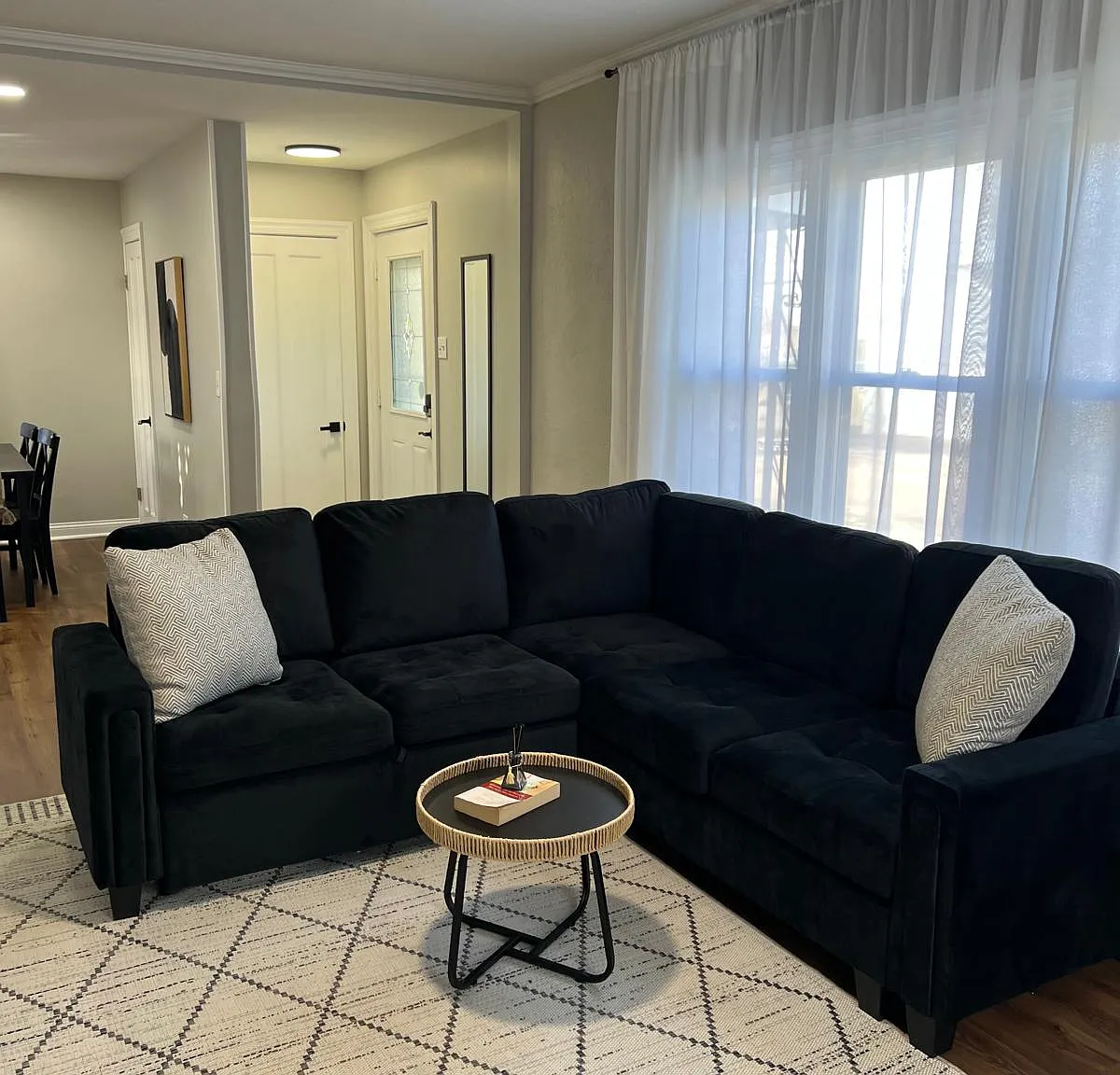 3 bed, 1440 sqft, $5,499 — Photo 4