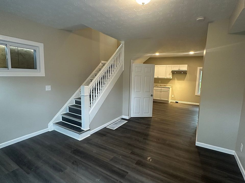 1st image of 3900 W 23rd St #2