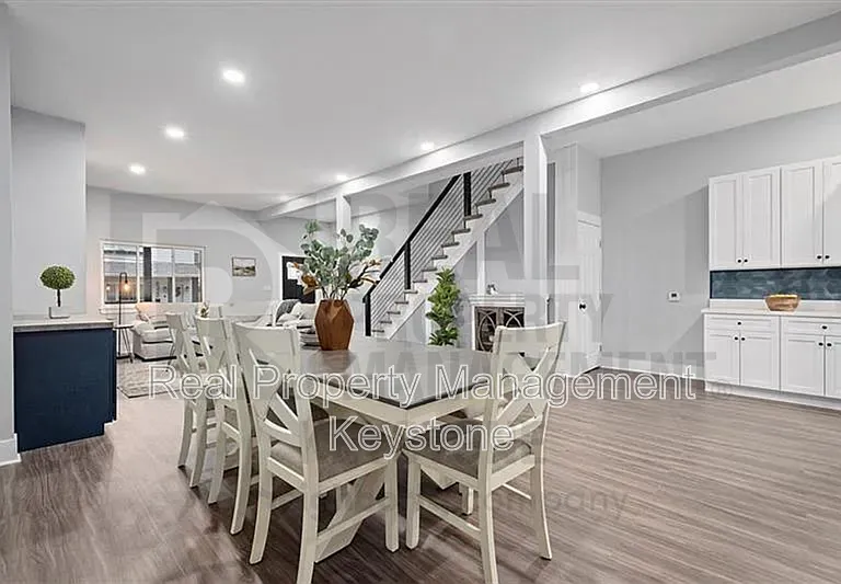 6319 Saint Marie St — Photo 20