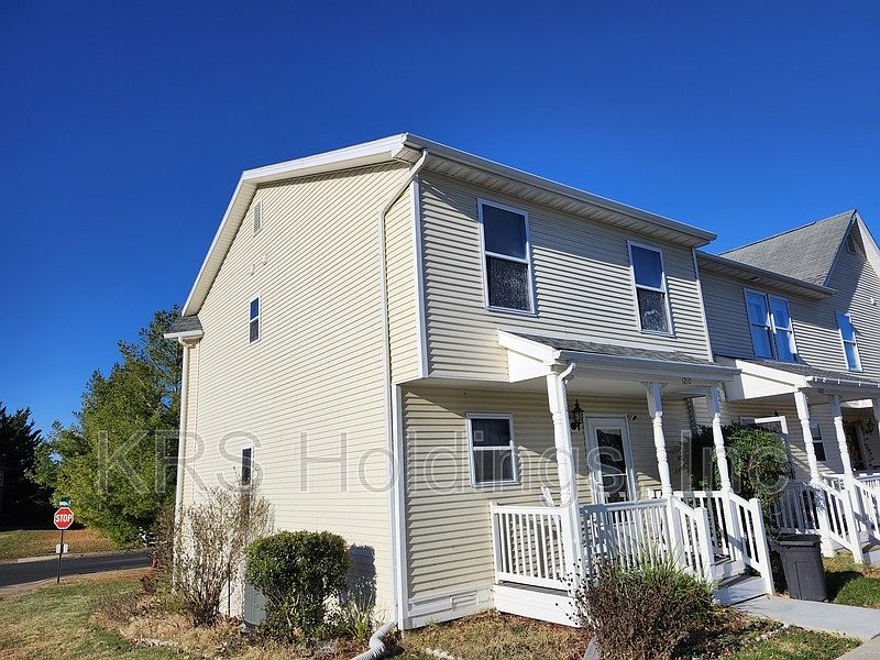 1st image of 1210 Victorian Village Dr