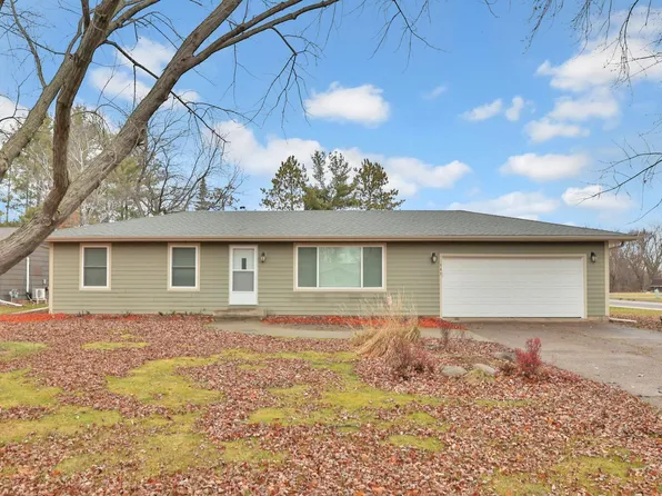 545 W 9th St, Rush City, MN 55069