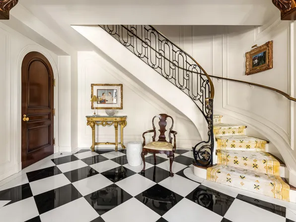 969 5th Avenue image 7 of 14