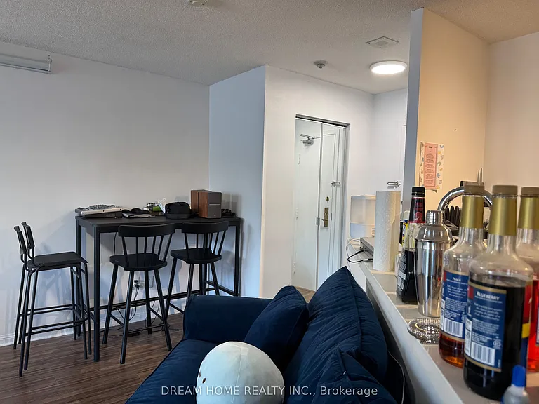 25 Grenville St #1201 — Photo 5
