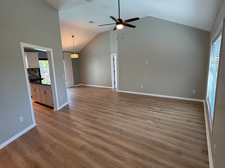 8365 Bahamas Rd — Photo 10