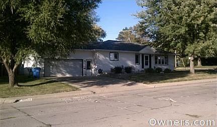 1st image of 415 Lee Dr