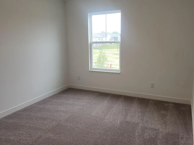17264 Hanningfield Way — Photo 34