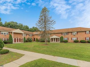 105 N Maple Ave #2105, Park Ridge, NJ 07656