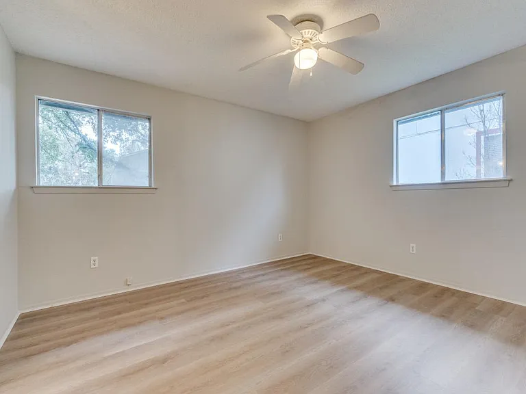 12304 Bent Cedar Cv — Photo 28