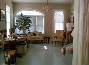 1st image of 200 35th St