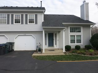 248 Butternut Ln, Streamwood, IL 60107