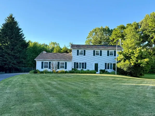 5 Gene Court, Hopewell Junction, NY 12533
