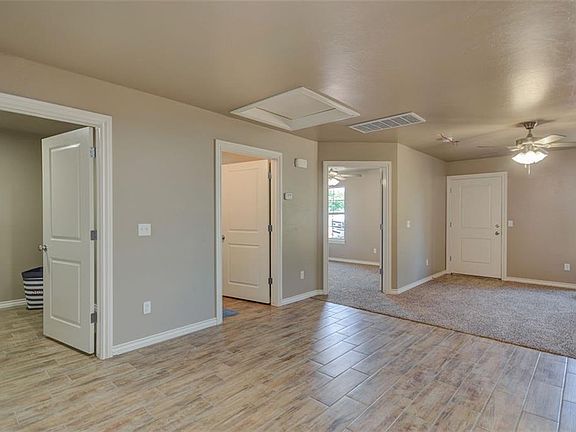 4th image of 204 N Turner Ave Unit 1E