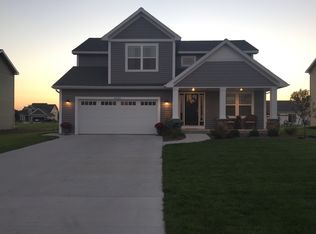 8683 Ashland Pl, Freeland, MI 48623