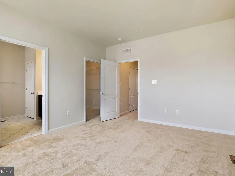 5986 Passend Dr — Photo 19