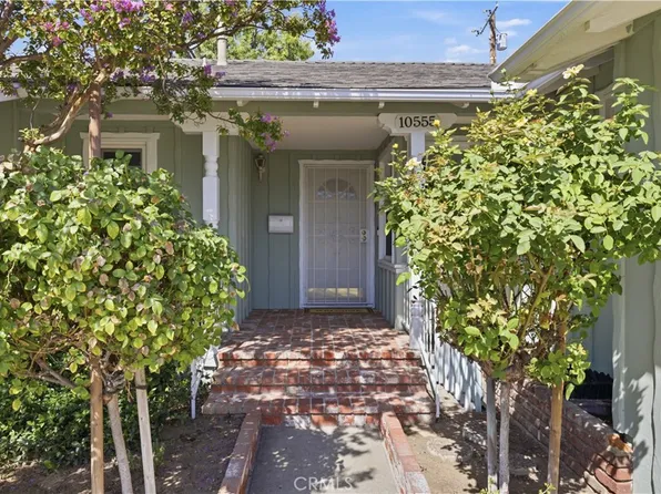 10555 Monogram Ave, Granada Hills, CA 91344