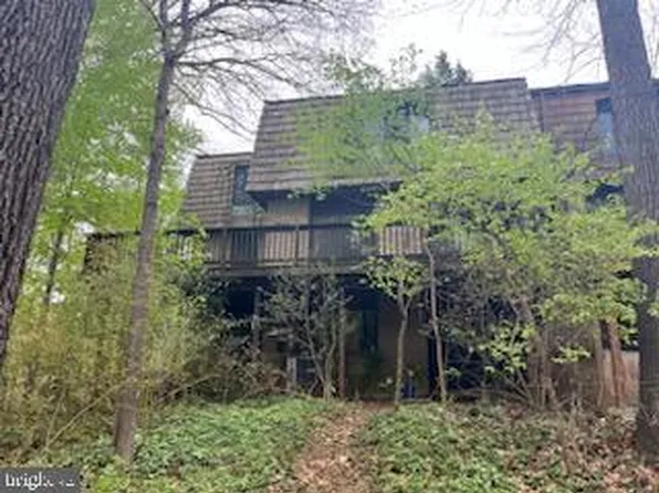 8168 Inverness Ridge Rd, Rockville, MD 20854