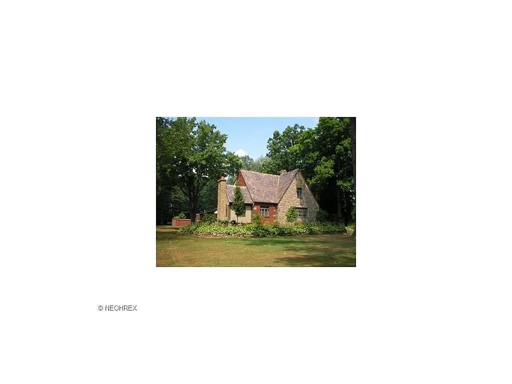 1042 Shields Rd photo 1