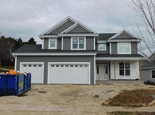 2175 Wichita Ln, Grafton, WI 53024