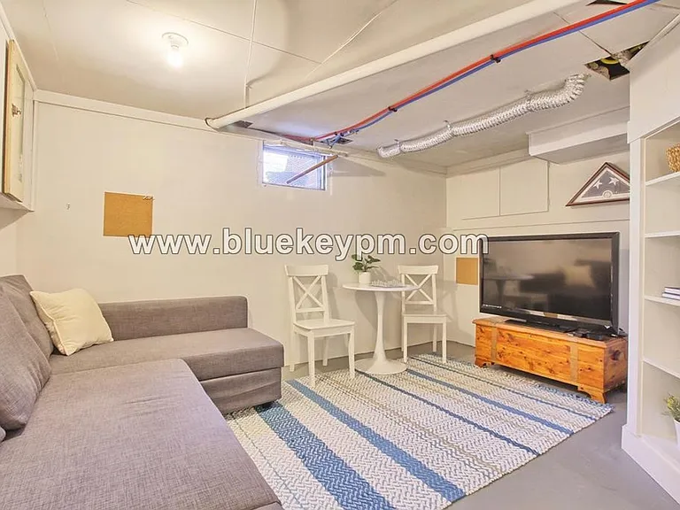 5271 NE 30th Ave — Photo 12