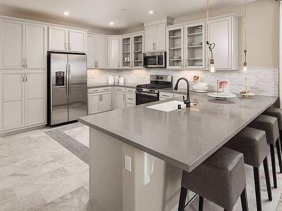 5th image of 4016 Hydra Cir
