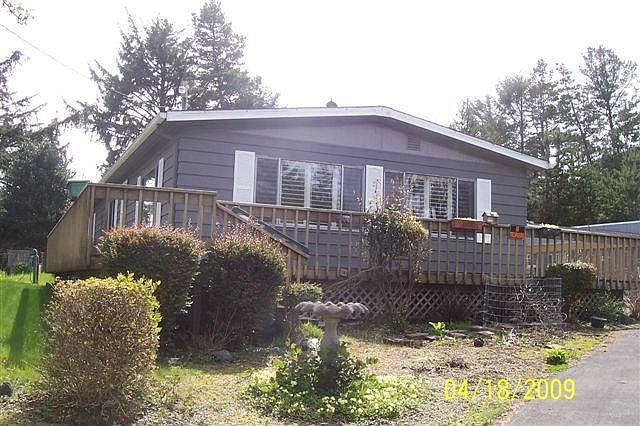 1st image of 1106 303rd Pl