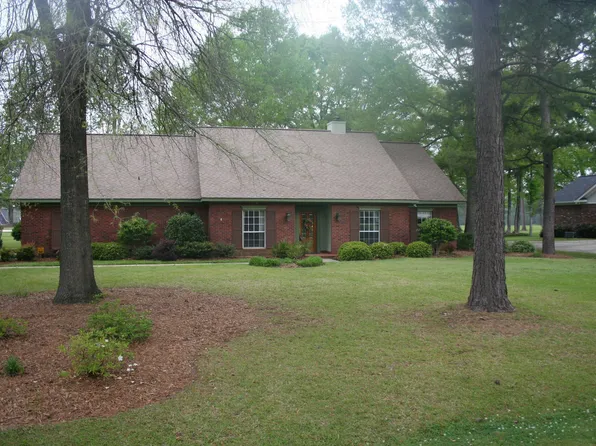 8251 Fairway Dr, Meridian, MS 39305