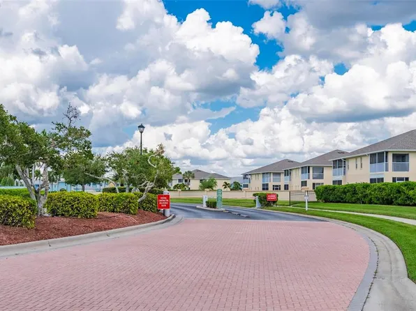 5744 Sabal Trace Dr Unit 201, North Pt, FL 34287