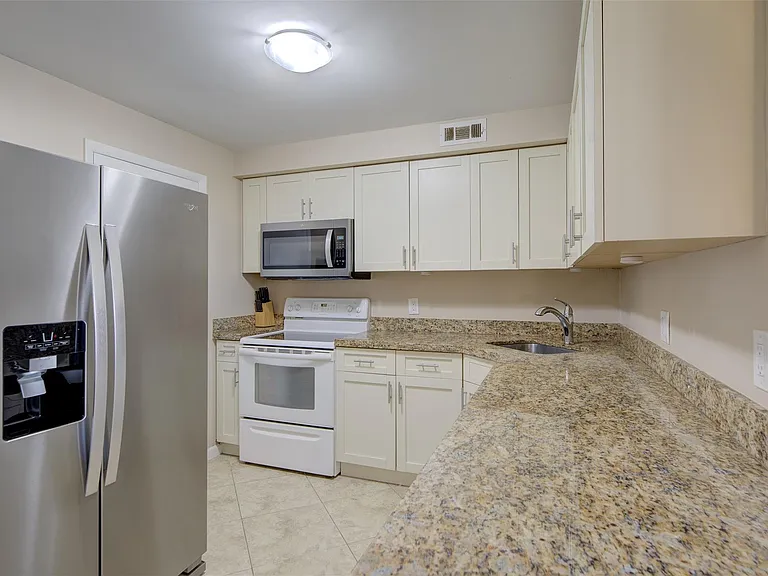 305 N Pompano Beach Blvd #1403 — Photo 6