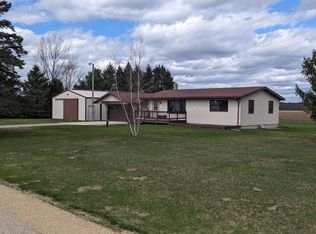 W3810 Lilly Pond Rd, Cecil, WI 54111