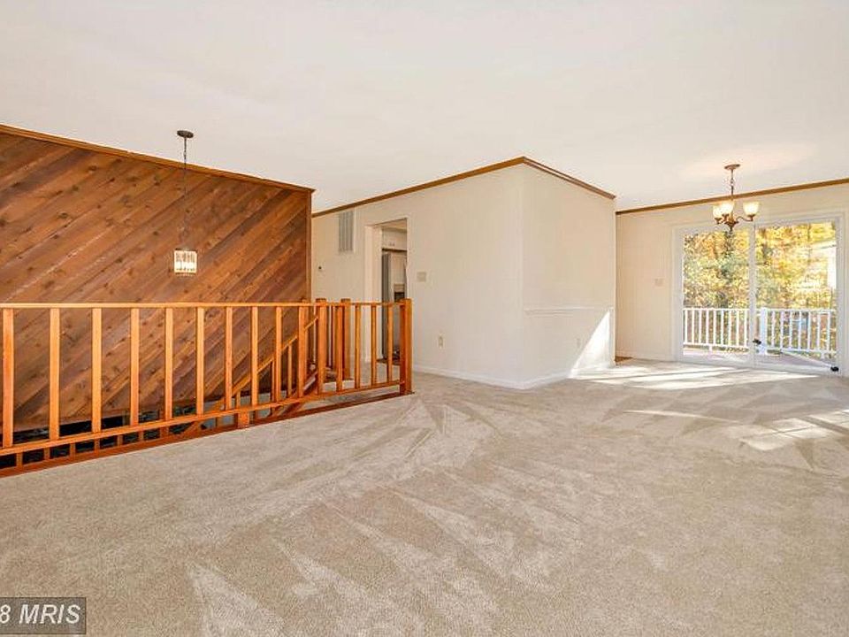 2nd image of 5056 Tara Dr