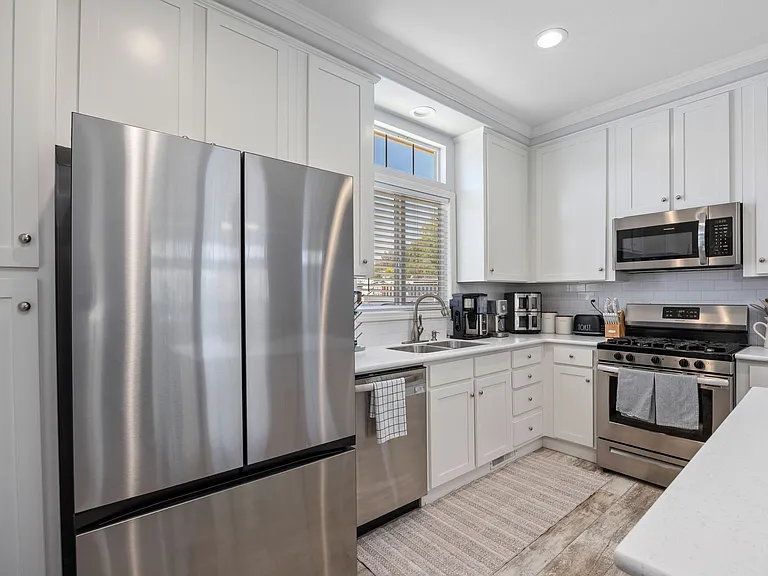 246 Cassou Rd — Photo 9