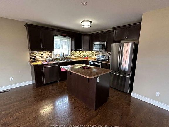 5th image of 37 Tessa Blvd