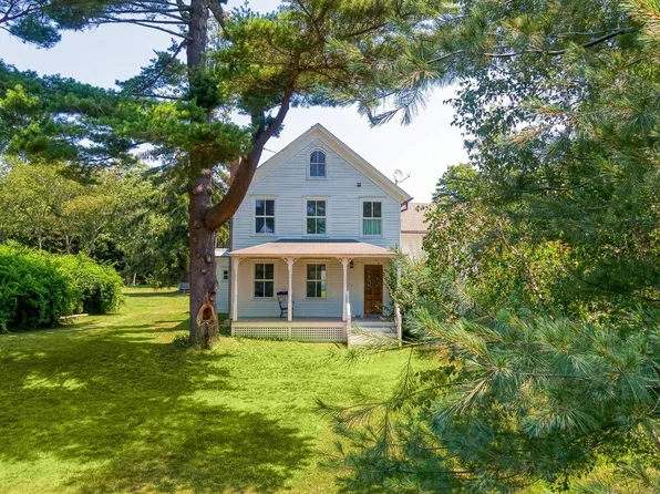 9 Sunshine Rd, Shelter Island, NY 11964