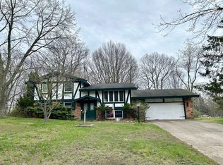 18190 Swiss Dr, Spring Lake, MI 49456