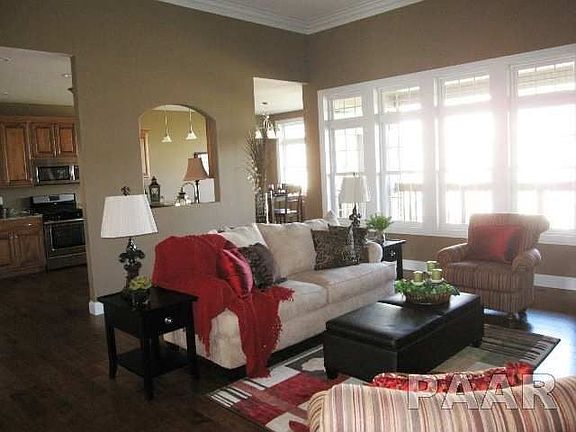 5th image of 7520 N Walnutbend Dr #9