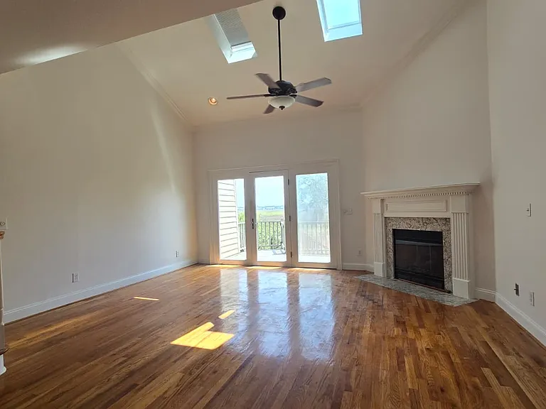 233 Lands End Dr #77 — Photo 6