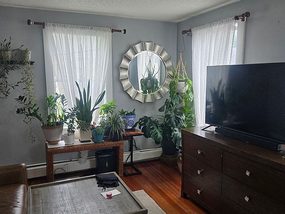 3rd image of 15 Riverdale Ave APT 2