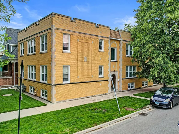 4360 W Wilson Ave #2, Chicago, IL 60630