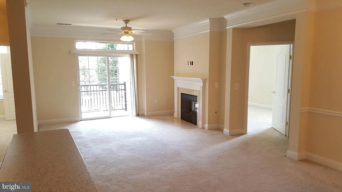 23620 Overlook Park Dr Unit 103 photo 1