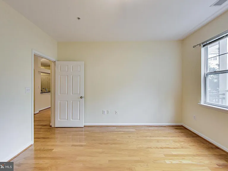 12958 Centre Park Cir #418 — Photo 13