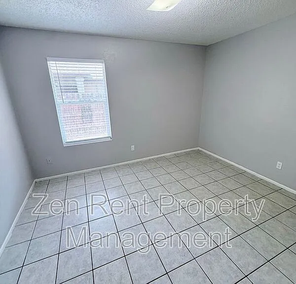 44 S Williams St #15 — Photo 9