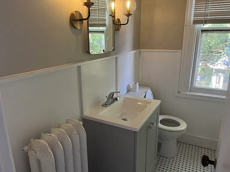 1259 N York St #1 — Photo 6