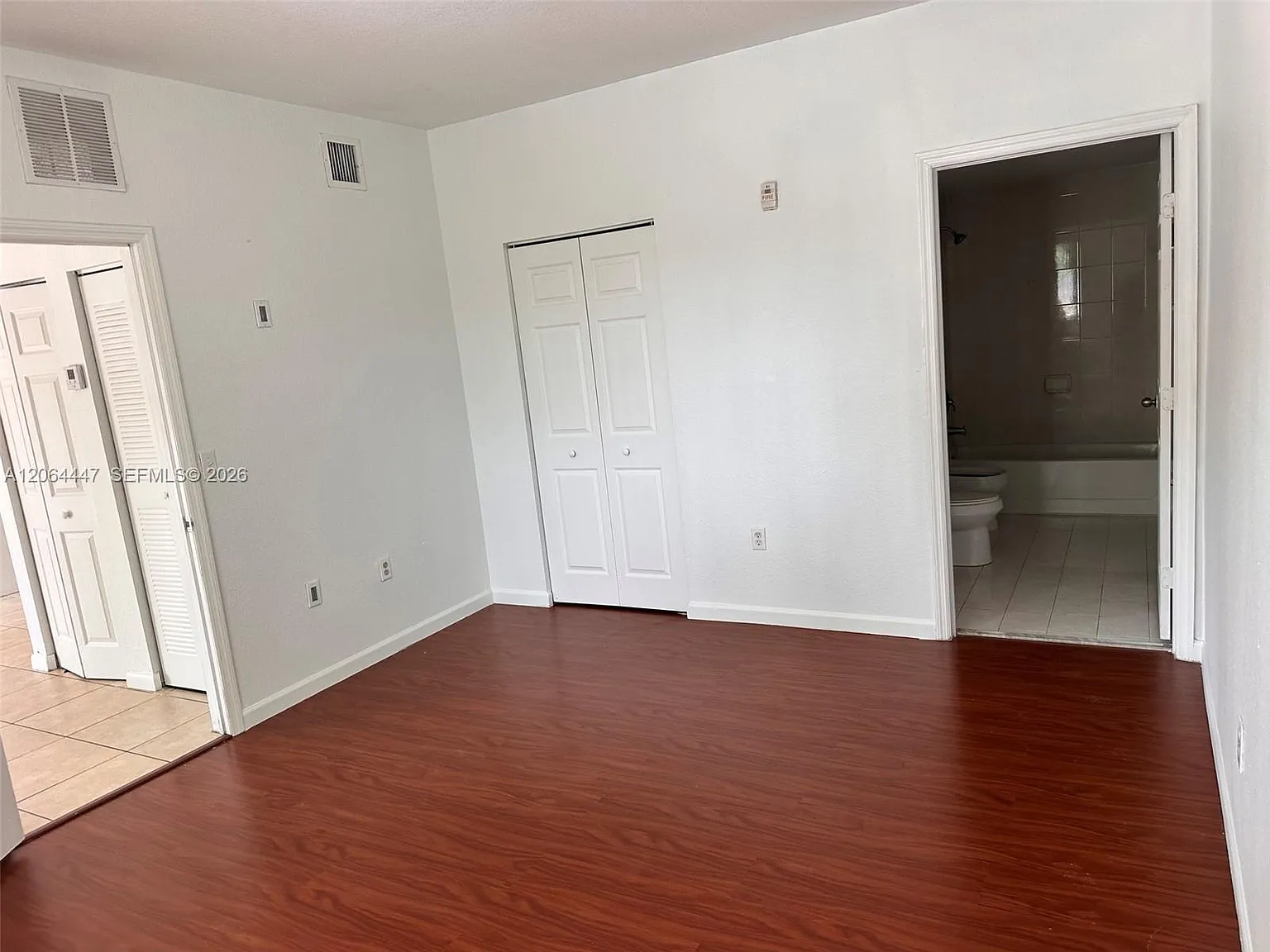 Venetia Villas Condo — Photo 4