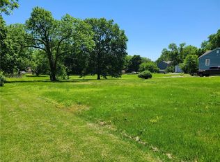 13201 13th St, Grandview, MO 64030